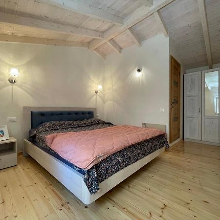Valeria'S Apartments Sinarades Екстер'єр фото