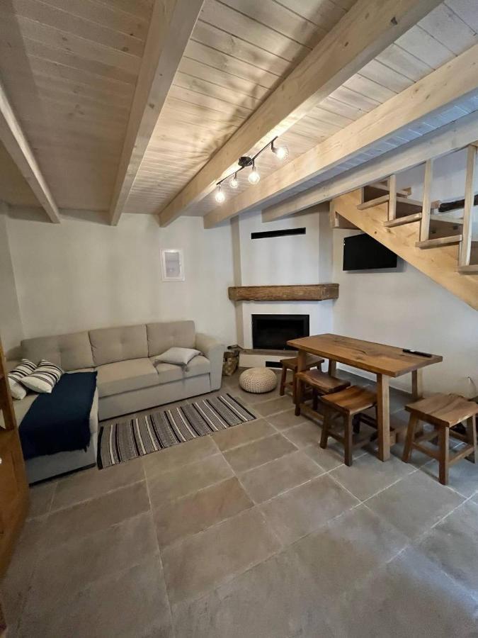 Valeria'S Apartments Sinarades Екстер'єр фото