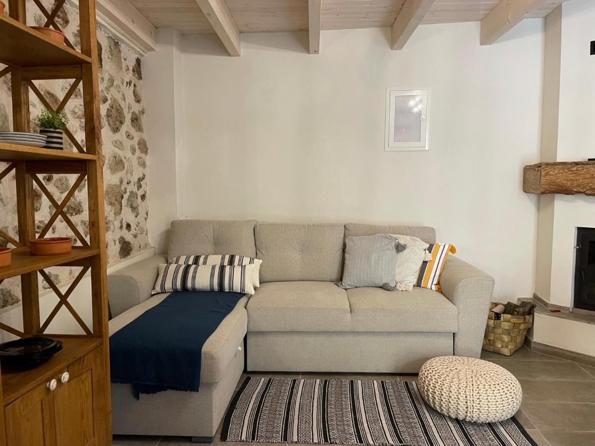 Valeria'S Apartments Sinarades Екстер'єр фото