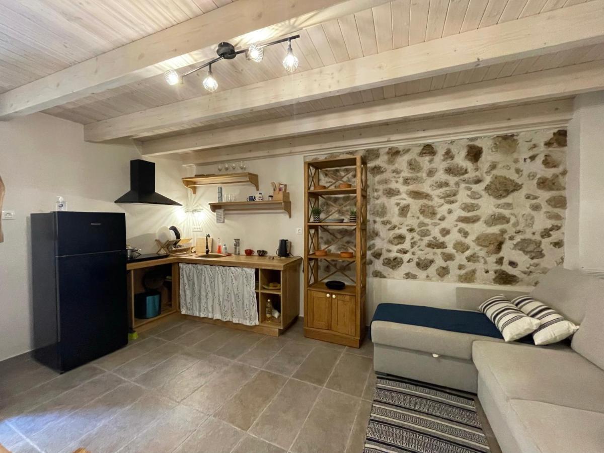 Valeria'S Apartments Sinarades Екстер'єр фото