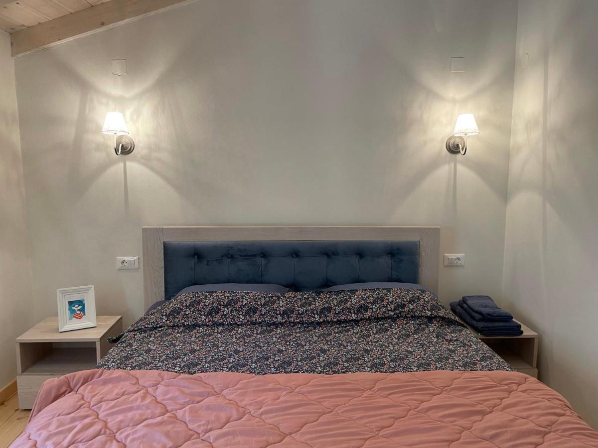 Valeria'S Apartments Sinarades Екстер'єр фото